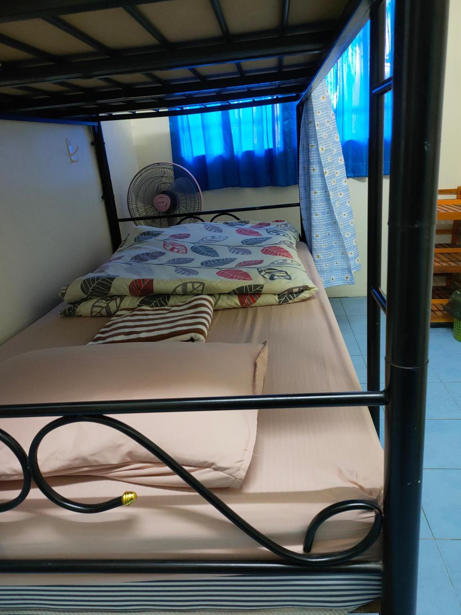 Home Stay At Tapae Чиангмай Екстериор снимка