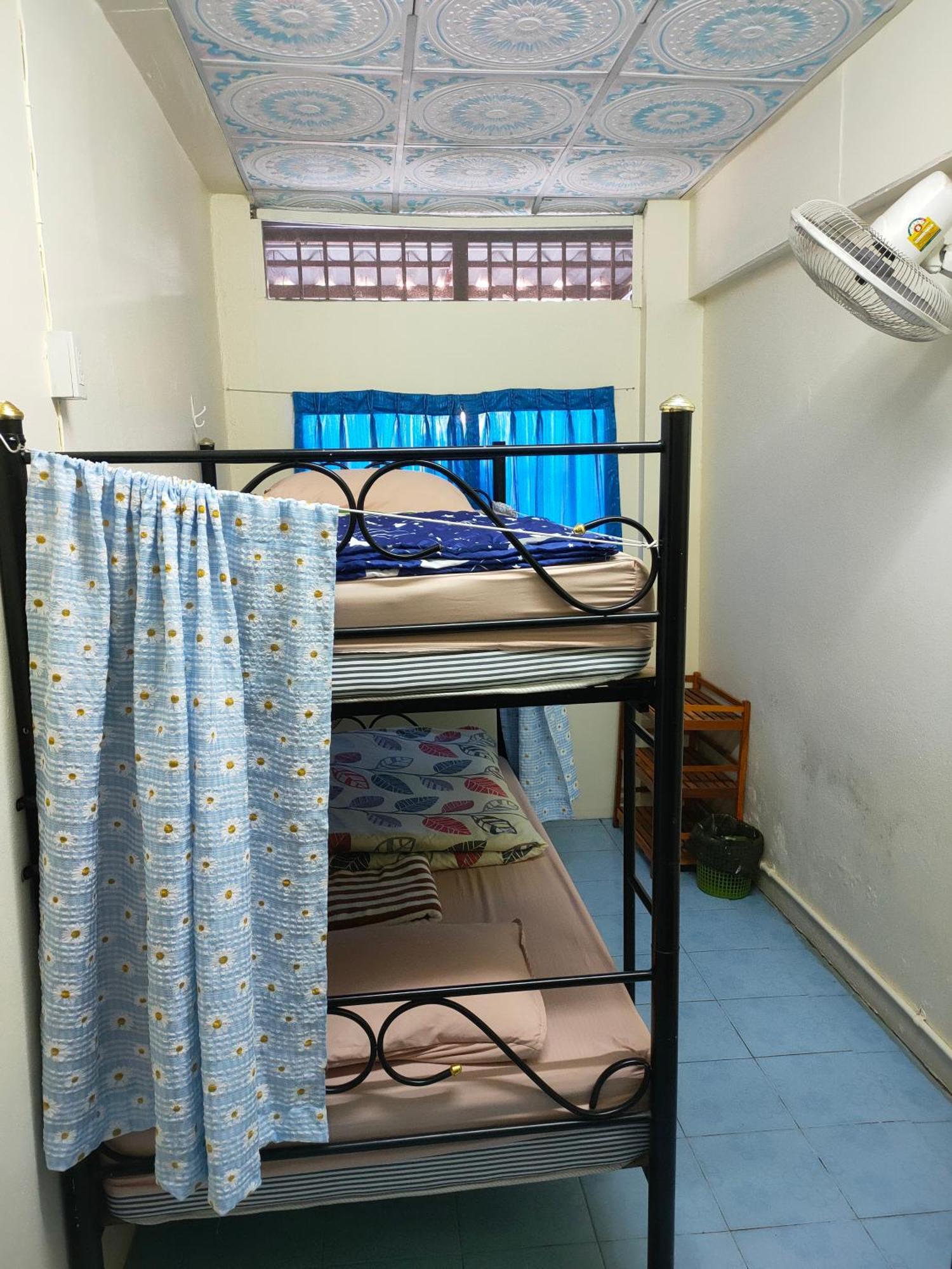 Home Stay At Tapae Чиангмай Екстериор снимка
