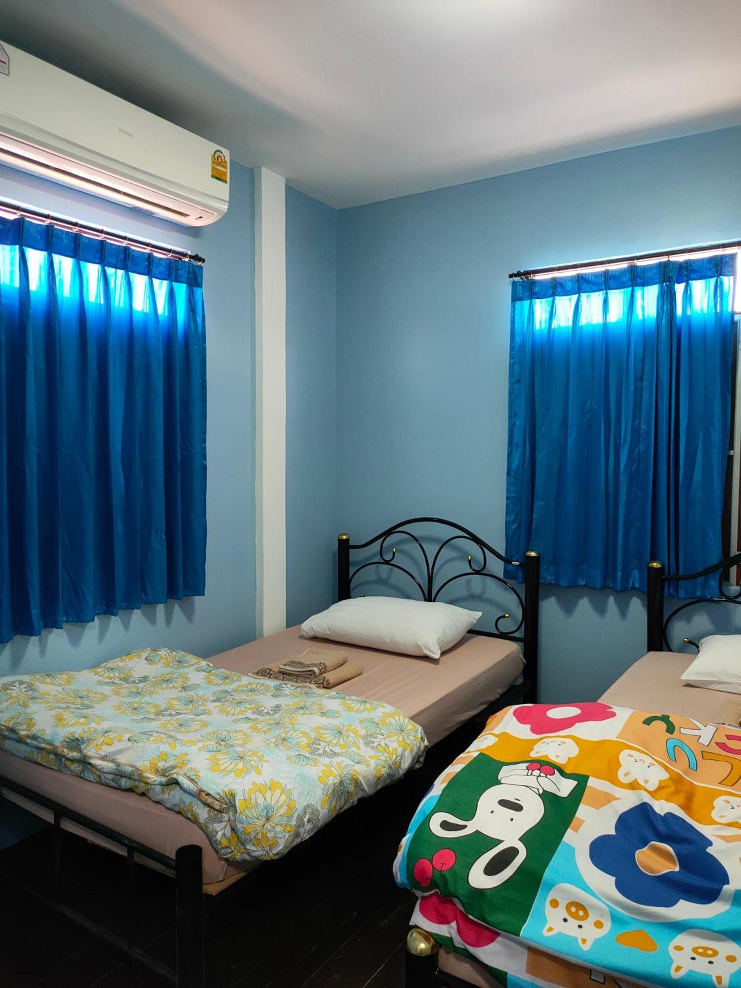 Home Stay At Tapae Чиангмай Екстериор снимка