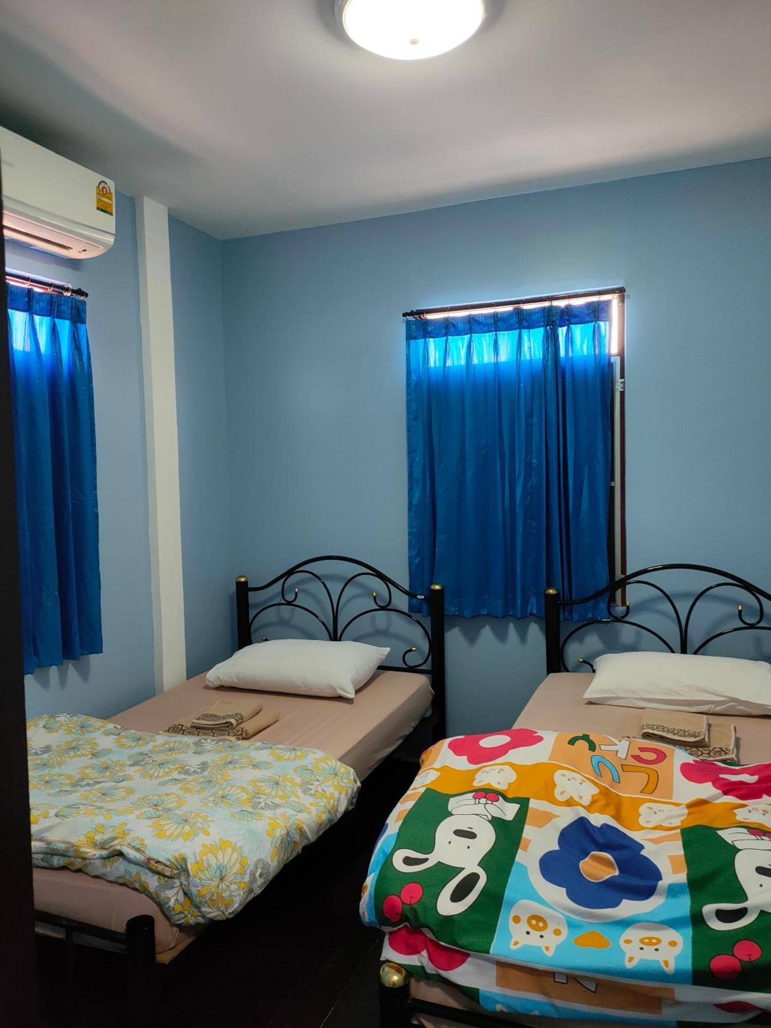 Home Stay At Tapae Чиангмай Екстериор снимка